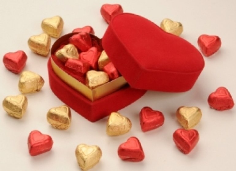 kalpli çikolata kutusu